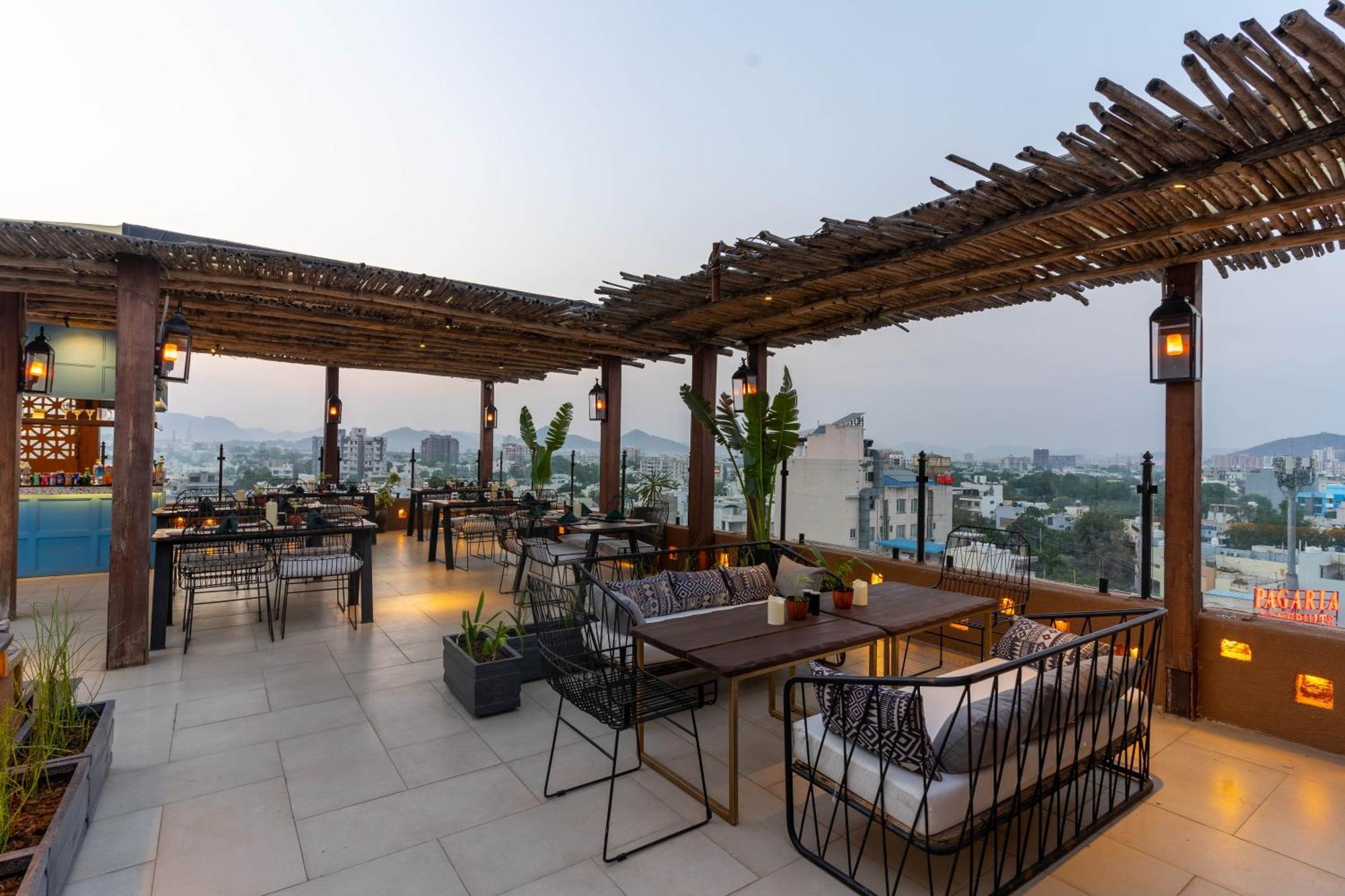 Historia Royal Hotel Udaipur Exterior photo
