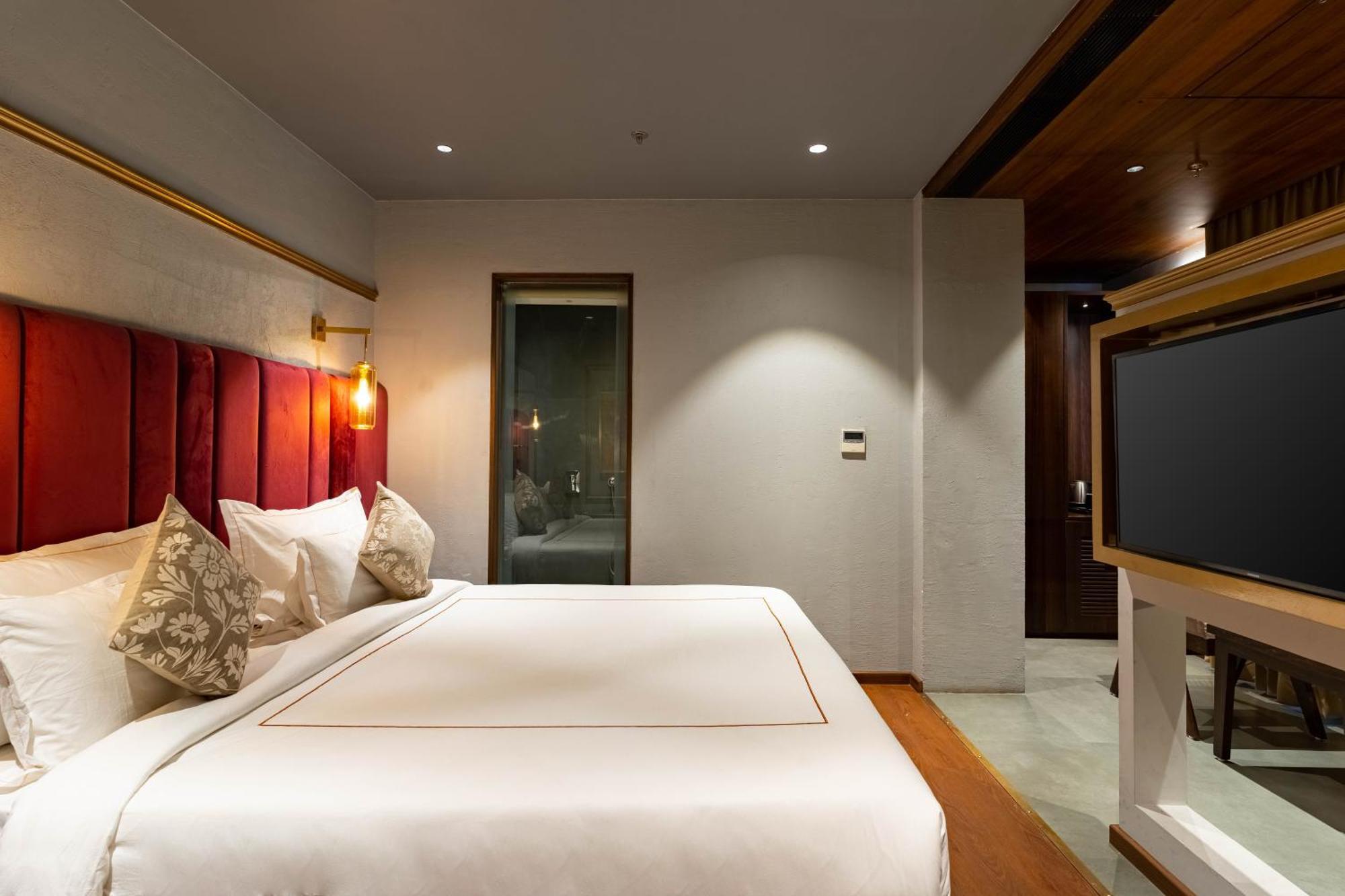 Historia Royal Hotel Udaipur Room photo